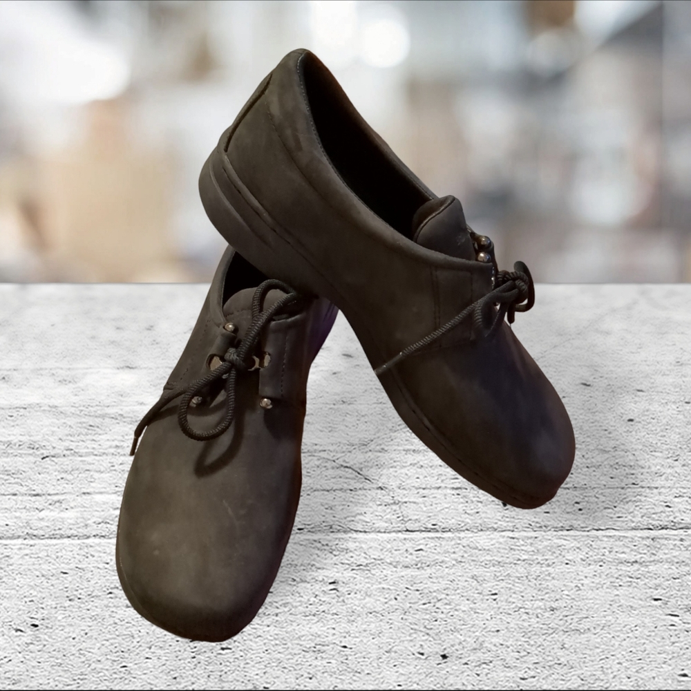 Dunham black leather shoe size 8
